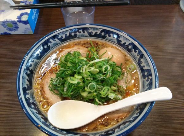 「黒らぁめん+味付玉子」@麺や京水の写真