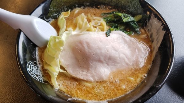 「濃厚豚骨醤油　辛味タレそのまま」@ハルピンラーメン 松本並柳店の写真