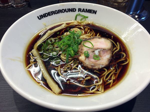 「中華そば（830円）」@UNDERGROUND RAMEN 川越仲町の写真
