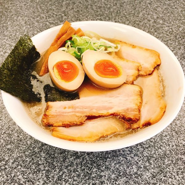 「こく煮干しバラそば+煮玉子」@なかた屋の写真