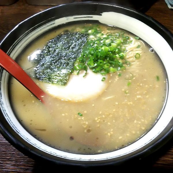 「塩とんこつらーめん」@らーめん しょういんの写真