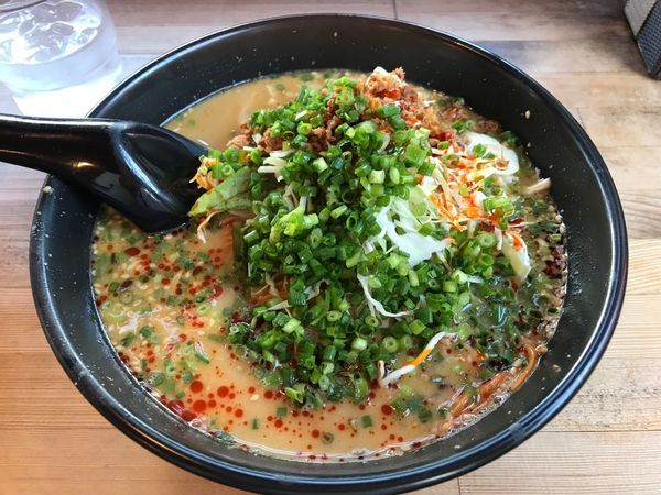 「とんこつタンタン」@とんこつ名人 かつみ屋 本店の写真