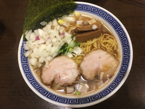 「中華そば+刻み玉ネギ／￥760+100」@背脂煮干 丸め 新所沢店の写真