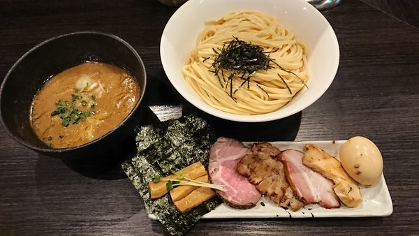 「特選つけ麺(ゆず)  中盛」@麺処 ほん田 nijiの写真