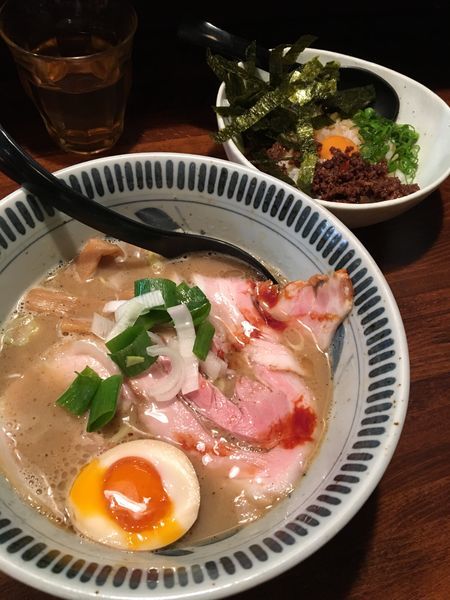 「とんこつしょうゆ」@麺屋 船橋の写真