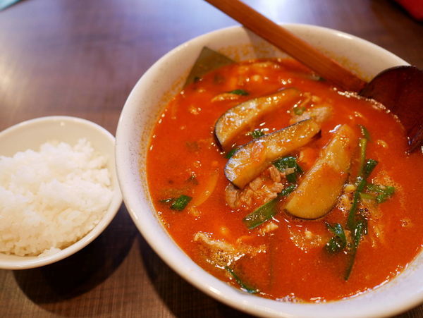 「極カレー坦坦麺＋サービスライス」@きなり屋 茗荷谷店の写真
