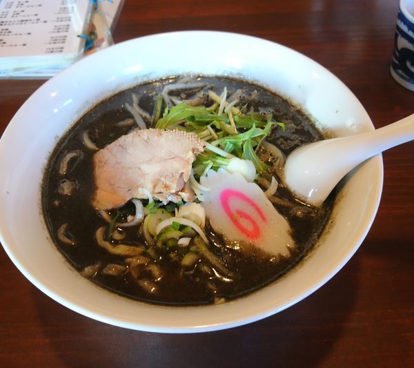 「黒まる麺」@食楽 笑麺の写真