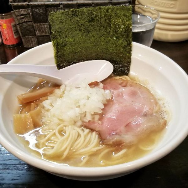 「にぼしらーめん」@濃麺 海月の写真