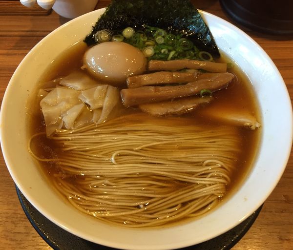 「味玉中華そば＋ワンタン（税別￥870＋￥100）」@麺や食堂 246号店の写真