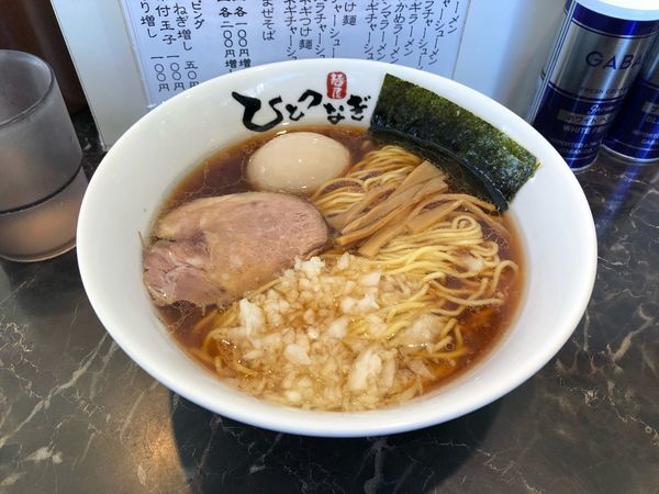 「ラーメン  550円 味玉100円」@麺屋 ひとつなぎの写真