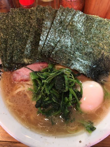 「のり玉ラーメン＋ライス」@横浜家系ラーメン つばさ家 立川店の写真