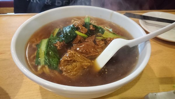 「牛バラ麺(590円)」@中華小皿料理 聖の写真