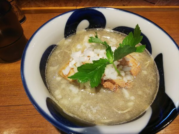 「新プレミアム煮干しそば」@寿製麺よしかわ 川越店の写真