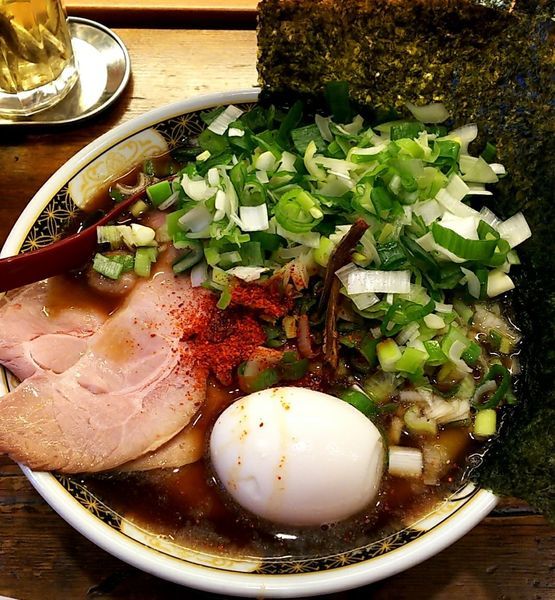 「すごい煮干しラーメン 駒葱」@ラーメン凪 大宮店の写真
