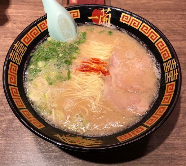 「天然豚骨ラーメン（￥890）」@一蘭 アトレ上野 山下口店の写真