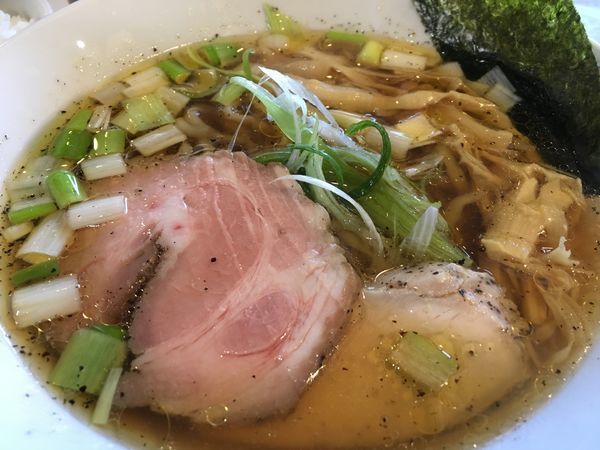 「黒胡椒とたぷっりネギの中華蕎麦」@麺童 豊香の写真