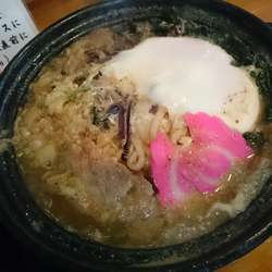 季節・数量限定 鍋焼ラーメン 薬膳味噌 850円
