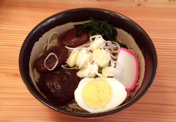 「椎茸五目・冷(520円)」@越後十日町そばと地酒の店 がんぎ 新川二丁目店の写真