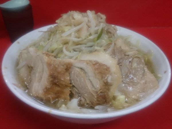 「小ラーメン豚入り【ニンニク味】」@ラーメン二郎 茨城守谷店の写真