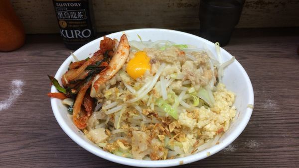 「小ラーメン＋汁なし＋ニラキムチ」@ラーメン二郎 横浜関内店の写真