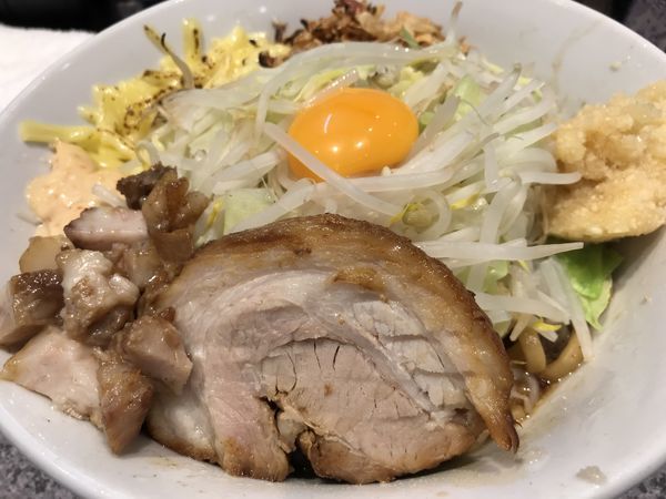 「汁なしそば 並 800円 チーズ 100円」@ラーメン宮郎の写真