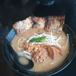 味噌漬け炙りチャーシュー麺