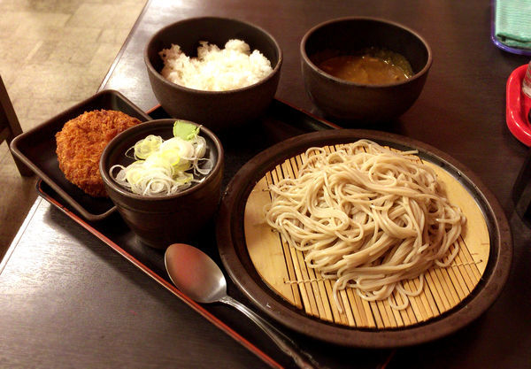 「【店舗限定】当店限定メニュー(580円)＋カレー(クーポン)」@ゆで太郎 菊川店の写真