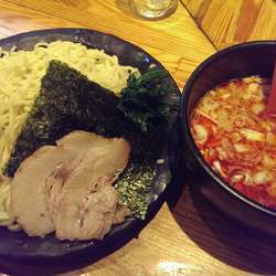 あかつけ、大盛、麺硬め