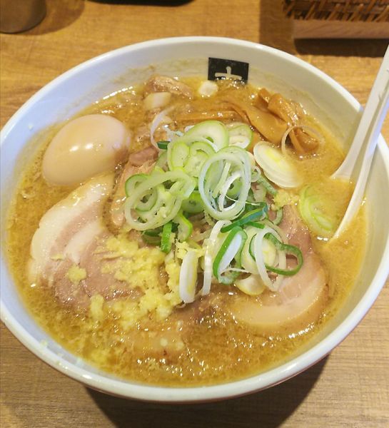 「味噌チャーシュー 味たまトッピング」@大島の写真