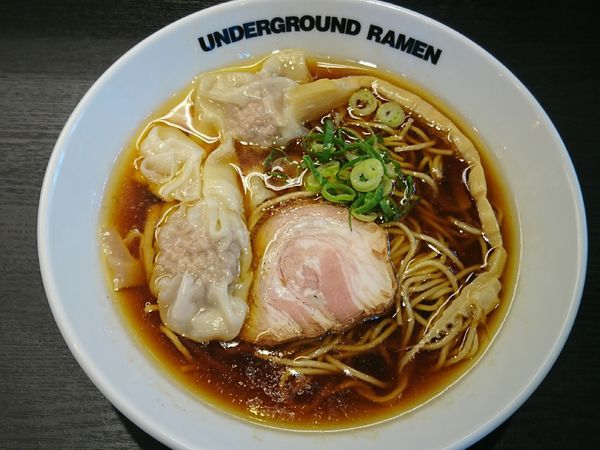 「ワンタン中華そば ￥1080」@UNDERGROUND RAMEN 川越仲町の写真