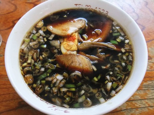 「漆黒らーめん(600円)」@ラーメン こうへいの写真