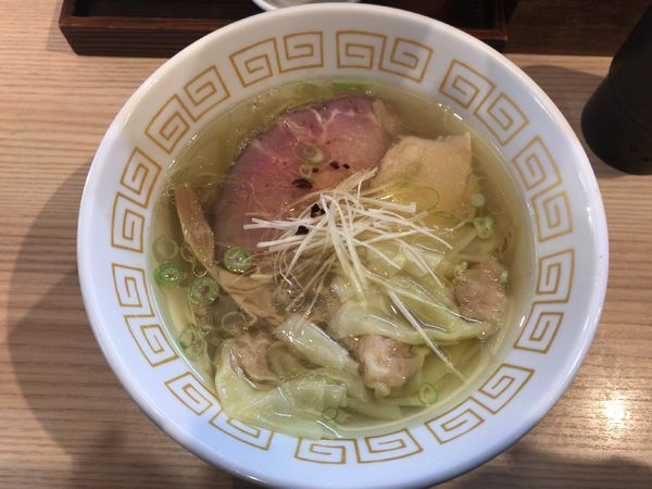 「海老ワンタン塩らぁ麺(980円)」@中村麺三郎商店の写真