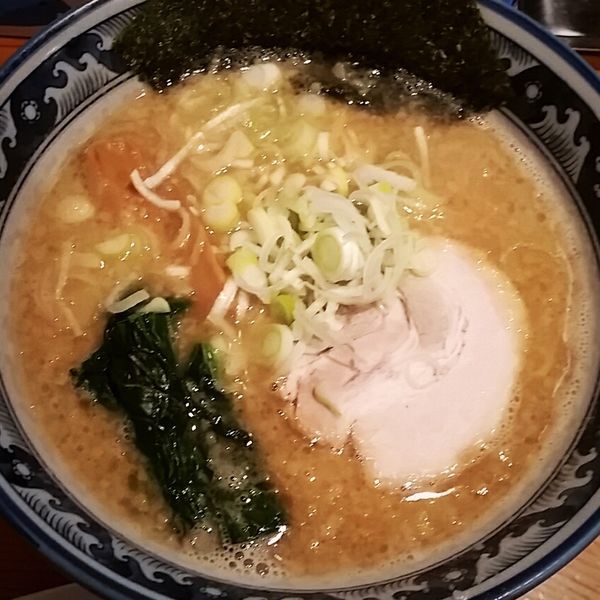 「熟成豚骨醤油らーめん　６９０円」@龍神麺の写真