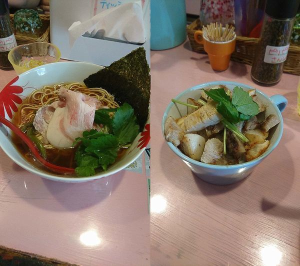 「『凛々しい地鶏中華そば+塩チャーシューカップごはん』」@らーめん凛々の写真