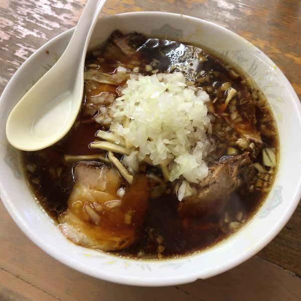 「チャーシュー麺９００円＋やくみ５０円」@ラーメン富士屋 五井店の写真
