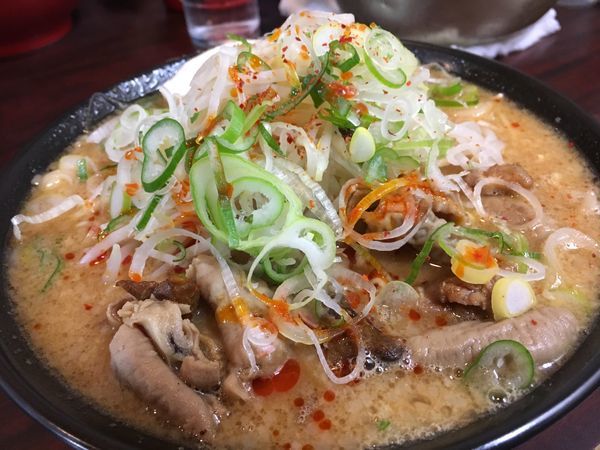 「背脂モツ味噌らーめん 川崎限定」@なんつッ亭 参 川崎店の写真