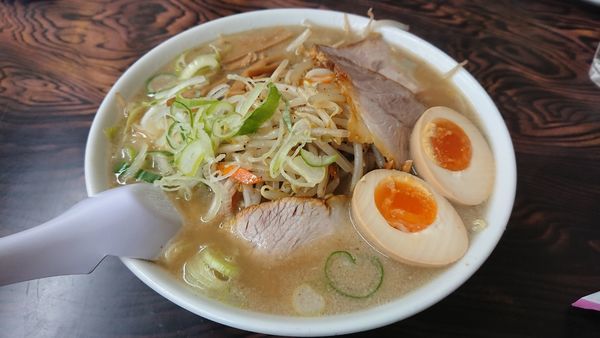 「もやしラーメン＋味玉」@オーモリラーメン 新井店の写真