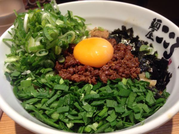 「九条ネギ増し台湾混ぜそば」@麺屋こころ 梅ヶ丘店の写真