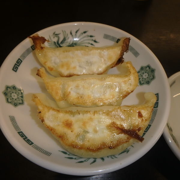 「餃子(3ヶ)(110円)他」@日高屋 阿佐ヶ谷パールセンター店の写真