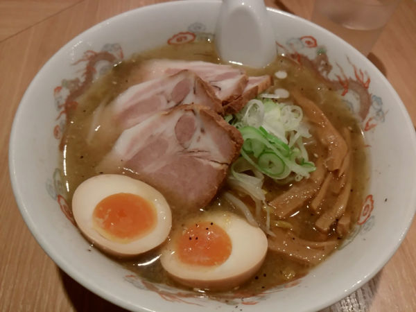 「塩とくのせ1000円」@さっぽろ 火武偉 恵比寿店の写真