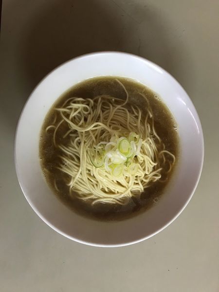 「そば 550円 + 大盛り 150円」@中華そば屋 伊藤の写真