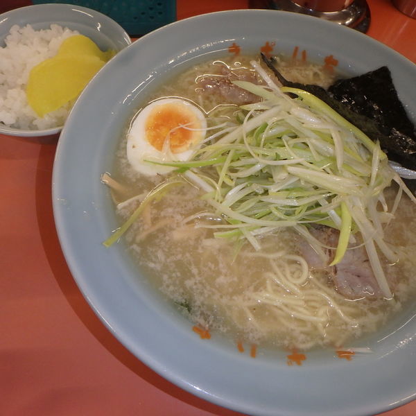 「ネギ塩らーめん (750円)、小ライス(100円)」@ネギいちラーメン 豊田元町店の写真