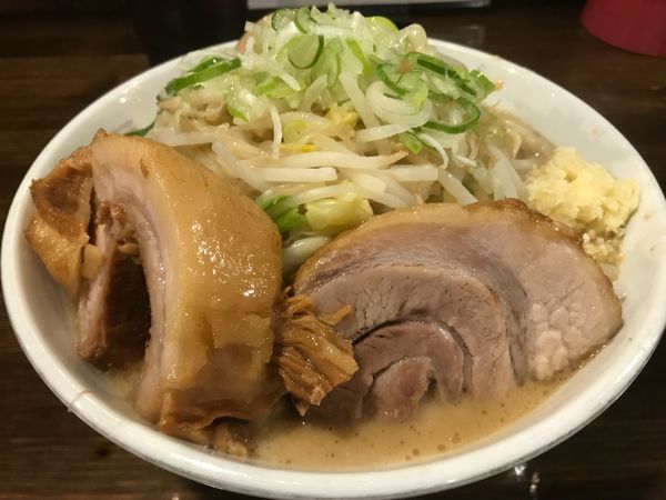 「味玉らーめん 豚一切れ 豚券」@ちばから 渋谷道玄坂店の写真