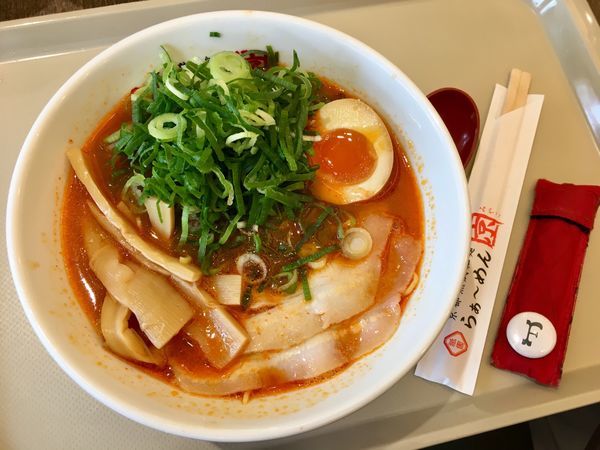 「朱らぁ〜めん＋ネギ」@京都熟成細麺 らぁ～めん京 三井アウトレットパーク滋賀竜王店の写真