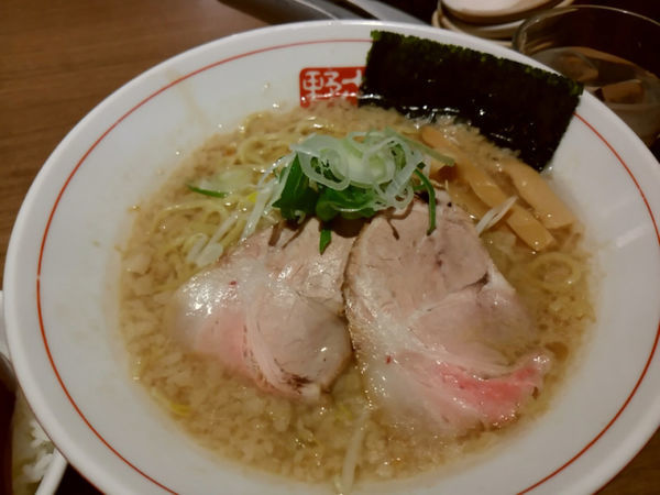 「ランチセット元 ＋ 餃子とご飯　850円」@野方ホープ 中目黒店の写真