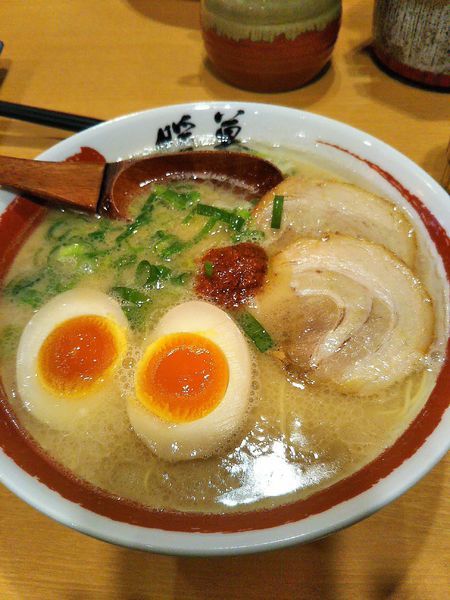 「半熟煮卵ラーメン 850円」@ラーメン暖暮 海老名店の写真
