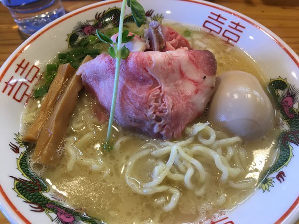 「【限定】鴨と軍鶏の白湯900円、肉増し200円」@中華蕎麦 みうらの写真