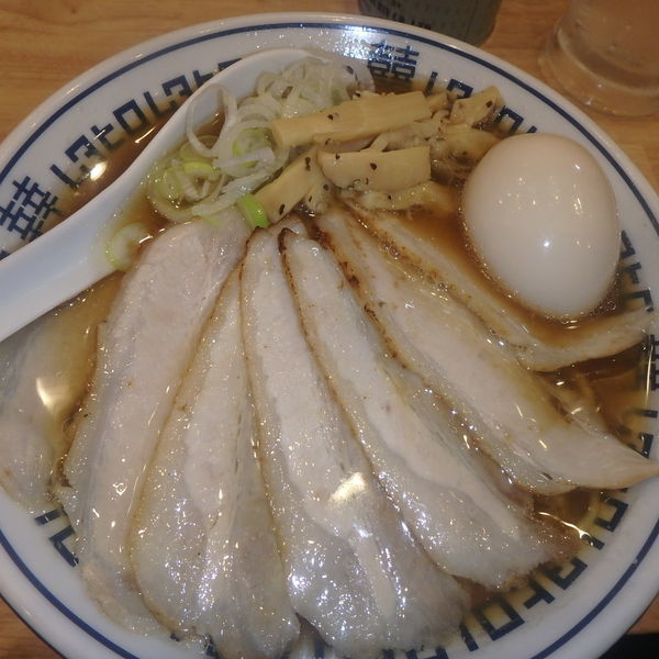 「肉中華そば (850円)、クーポンで味玉、レモンサワー」@中華そばムタヒロ 国立店の写真