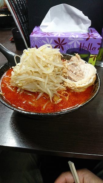「大辛肉味噌野菜麺800麺超特大160チャーシュー100円」@元祖旨辛系タンメン 荒木屋の写真
