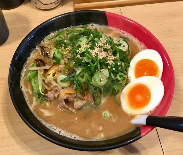 「鶏白湯熱血味噌 ～Mのしらべ～ + 味玉」@麺屋Mの写真